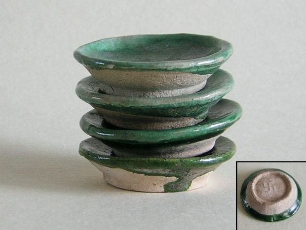 四个碟子 -（0308-5）